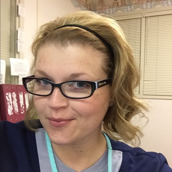 Profile Picture of Heather Dahmen (@dahmen86) on Poshmark