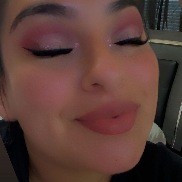 Profile Picture of J Castoreno (@jcastoreno) on Tiktok