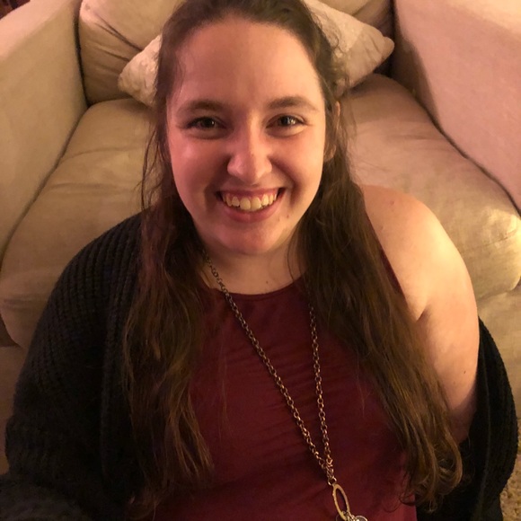Profile Picture of Haley Jenkinson (@hjenk625) on Poshmark
