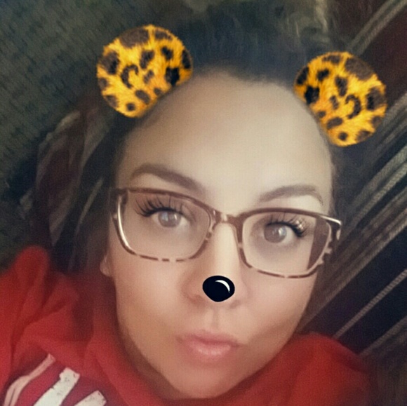 Brianna Clements - Poshmark Profile Picture of Brianna Clements (@briannaclements) on Poshmark