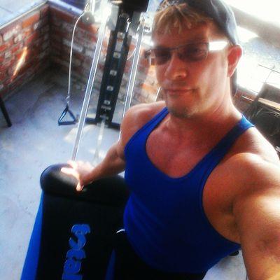 Profile Picture of Ken Tuttle (@kenbfit) on Twitter