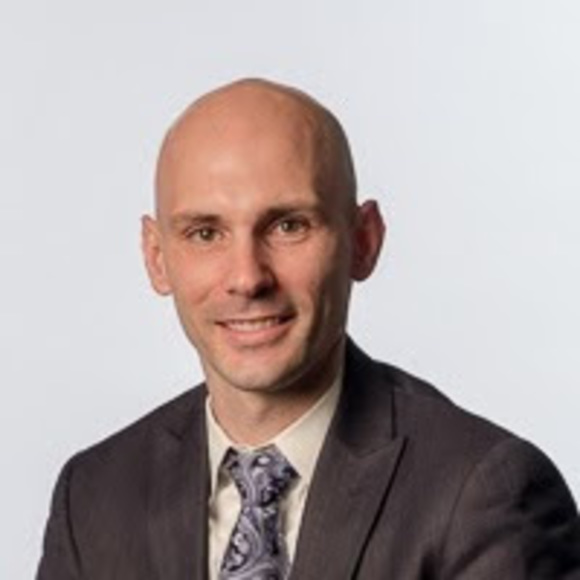 Profile Picture of Stephen Crouch (@stephen_crouch) on Poshmark