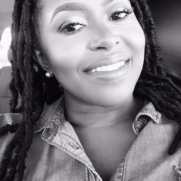 Profile Picture of Monica Alexander (@moni2016) on Poshmark