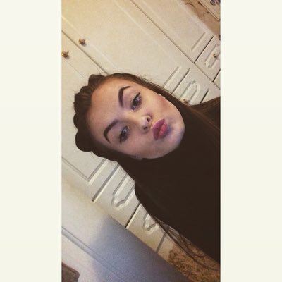 Profile Picture of mia foster (@_mia_foster) on Twitter