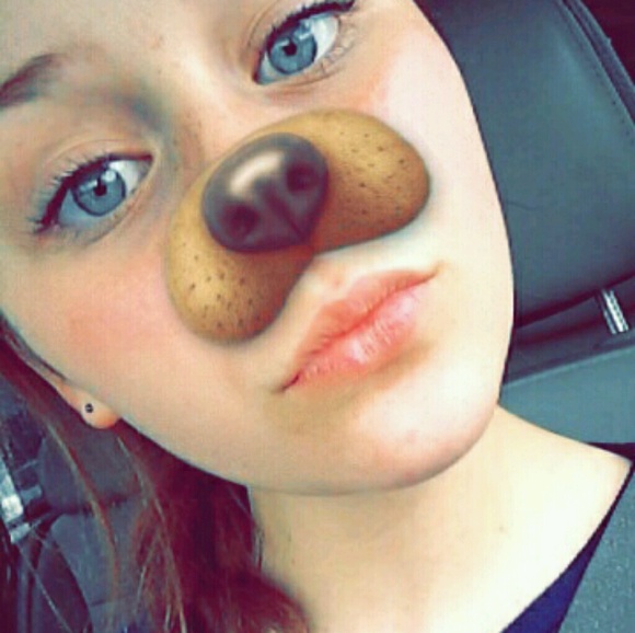 Profile Picture of Brooklyn Pedigo (@brooklynpedigo) on Poshmark