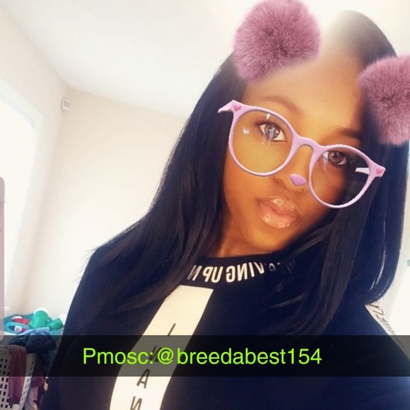 Profile Picture of Bree Rutlin (@breerutlin) on Poshmark