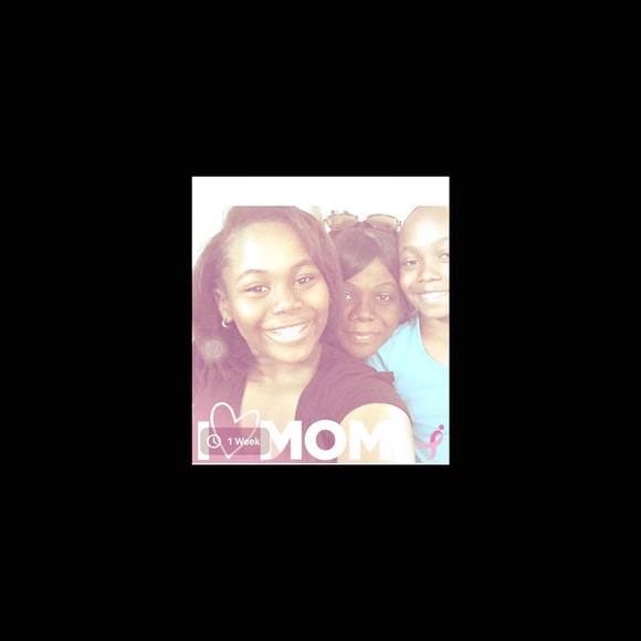 Profile Picture of Reba Hunter (@takeriaunabeast) on Poshmark