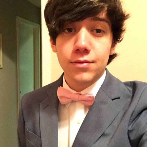 Patrick Villarreal - Poshmark Profile Picture of Patrick Villarreal (@hydrolized) on Poshmark