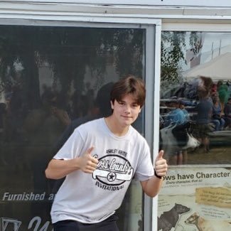 Profile Picture of Logan Mackey (@LoganMackey13) on Twitter