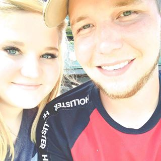 Profile Picture of Hollie Nichole Sims (@hollie.massie) on Facebook