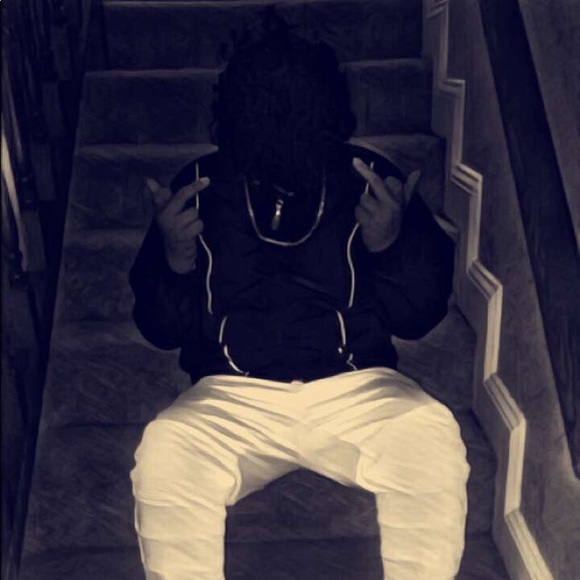 Profile Picture of Isaac Garcia (@luhhsac) on Poshmark