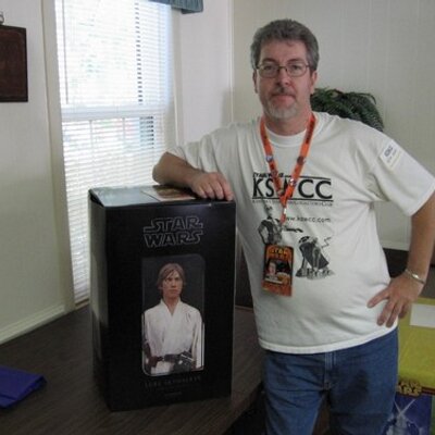 Profile Picture of Kevin Mikel (@mikelwars) on Twitter