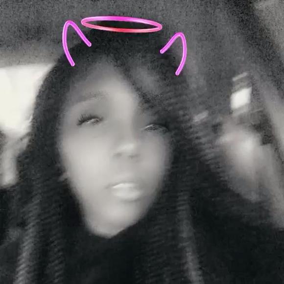 Profile Picture of Felisha Thomas (@felishaannt) on Poshmark