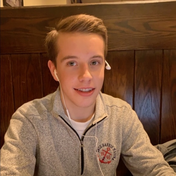 Ryan Witt - Poshmark Profile Picture of Ryan Witt (@ryanwitt14) on Poshmark