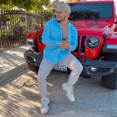 Profile Picture of Jose Juarez (@j_thebuilderr) on Twitter