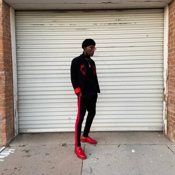 Profile Picture of Hollywood Hollywood (@thegenerous) on Poshmark