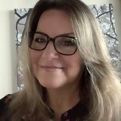 Profile Picture of Lori Bates Wrighton Twitter