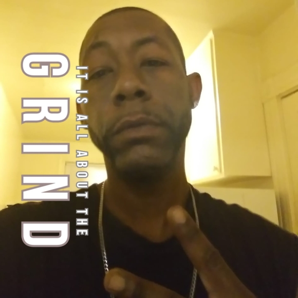 Profile Picture of Travis Downey (@travtrav2016) on Poshmark