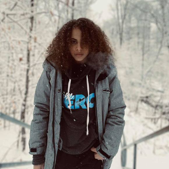 Profile Picture of Skye Gilby (@skyegilby) on Poshmark