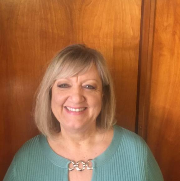 Profile Picture of Gayle Plummer (@g_plummer) on Poshmark