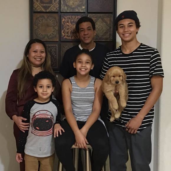 Profile Picture of Devin Gill (@dgill10) on Poshmark