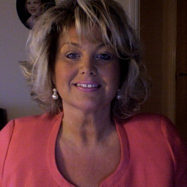 Profile Picture of Tricia Steele (@triciasteele1) on Twitter