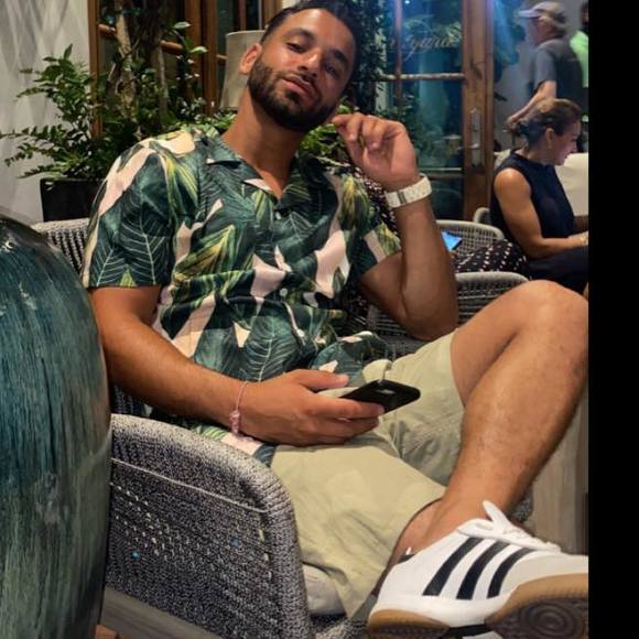 Profile Picture of Rakan Huneidi (@huneidirakan) on Poshmark