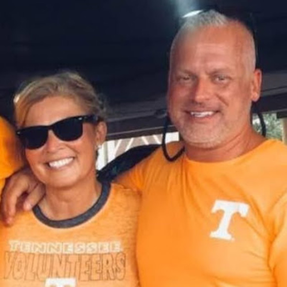 Profile Picture of Joyce Gray (@joycegray1965) on Poshmark