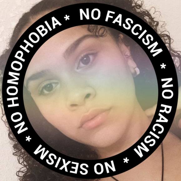 Profile Picture of Keshy molina Nieves (@keshy214) on Poshmark