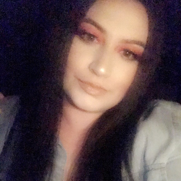Profile Picture of Joyce Rodriguez (@joyce1015) on Poshmark