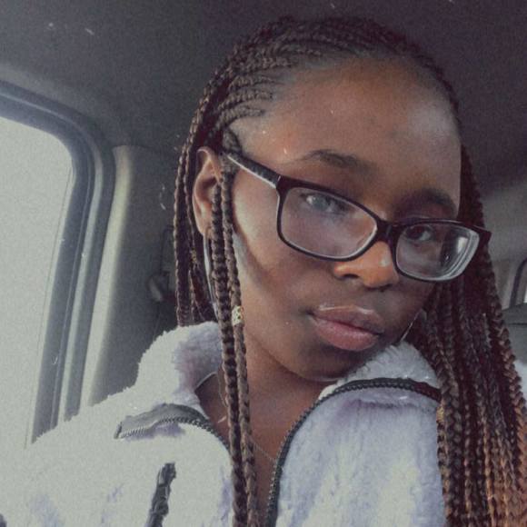 Profile Picture of Kristiana Hicks (@krissy1819) on Poshmark