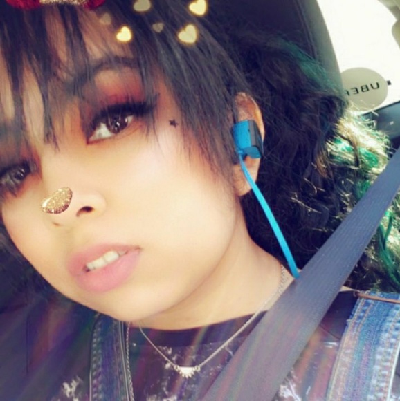 Profile Picture of Adriana Botley (@musubibean) on Poshmark