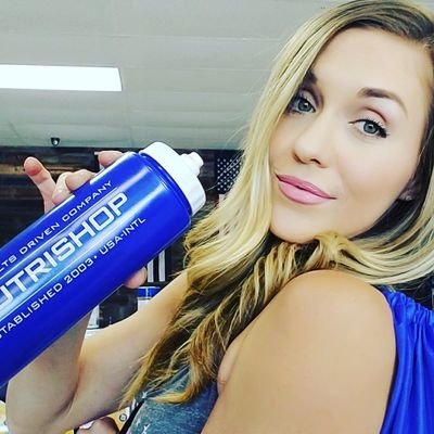 Profile Picture of Kris Leann (@KristinPOWERS16) on Twitter