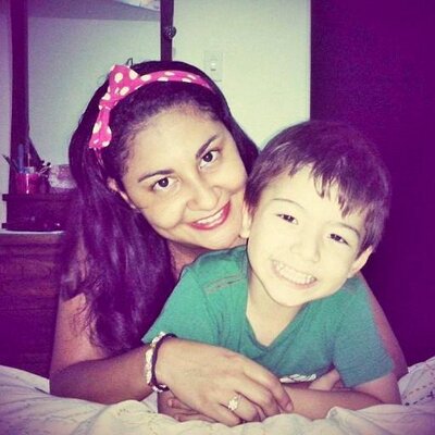 Profile Picture of Laura Candelo (@LauCandeLo) on Twitter