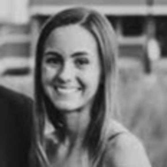 Cc Mihelic - Poshmark Profile Picture of Cc Mihelic (@ccmihelic) on Poshmark