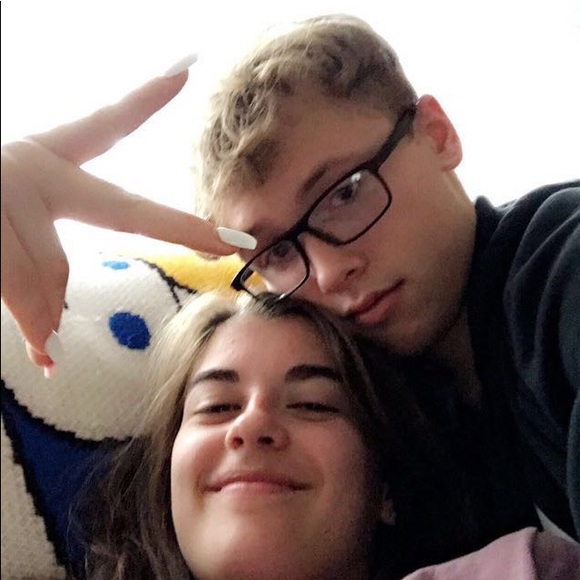 Caleb Kemper - Poshmark Profile Picture of Caleb Kemper (@calebfootball54) on Poshmark