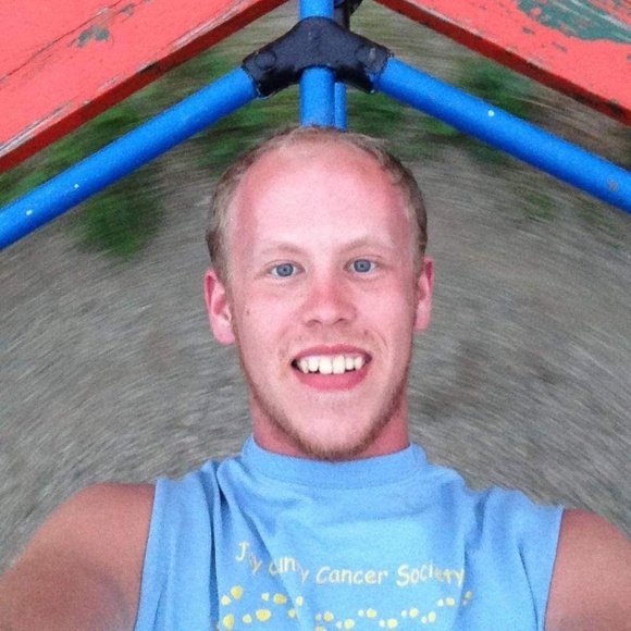 Profile Picture of Keith Glattli (@kglattli) on Poshmark