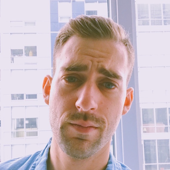 Profile Picture of Evan Walsh (@walshevan) on Poshmark