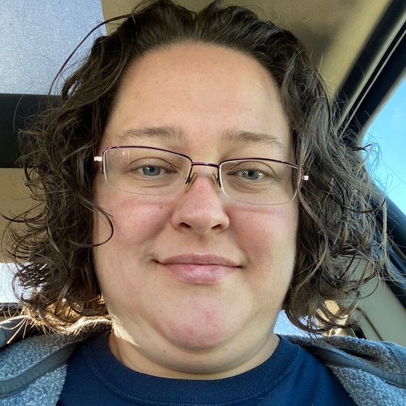 Profile Picture of Georjeanna Alcorn (@georjeannaa) on Poshmark