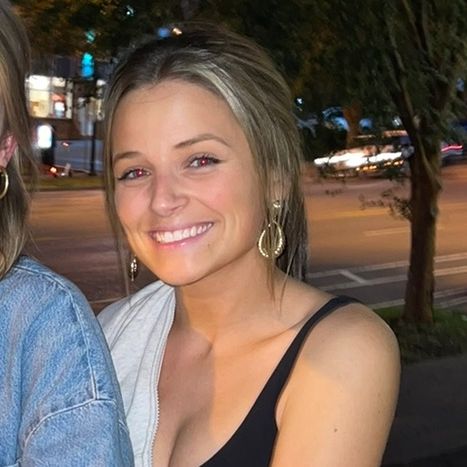 Profile Picture of Meredith (@meredith_carr) on Tiktok