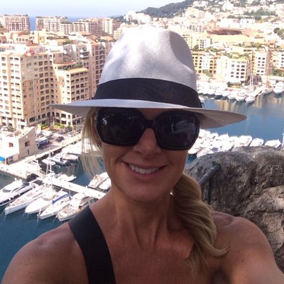 Profile Picture of Heather  Curtis (@HeatherTCurtis) on Twitter