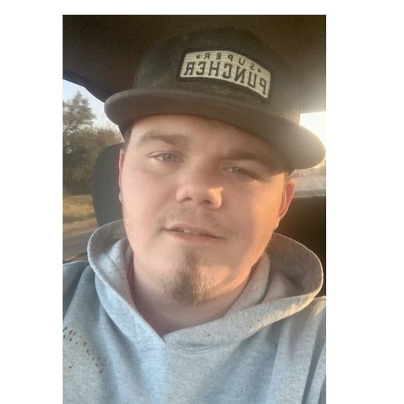 Profile Picture of James Beathard (@jdbeathard) on Poshmark