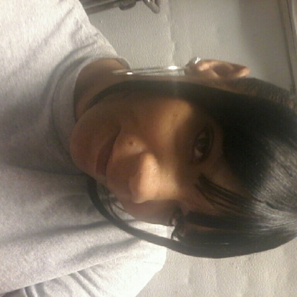 Profile Picture of Monique Nelson (@girlfriend823) on Poshmark