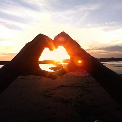 Profile Picture of Walter Roldan Hayes (@RoldanHayes) on Twitter