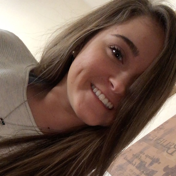 Profile Picture of Logan Walters (@logan_walters) on Poshmark