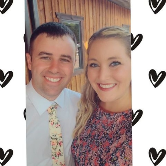 Kelsey Claussen - Poshmark Profile Picture of Kelsey Claussen (@andek2415) on Poshmark