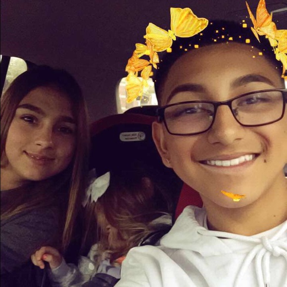 Profile Picture of Michael Reyes (@michaelreyes) on Poshmark