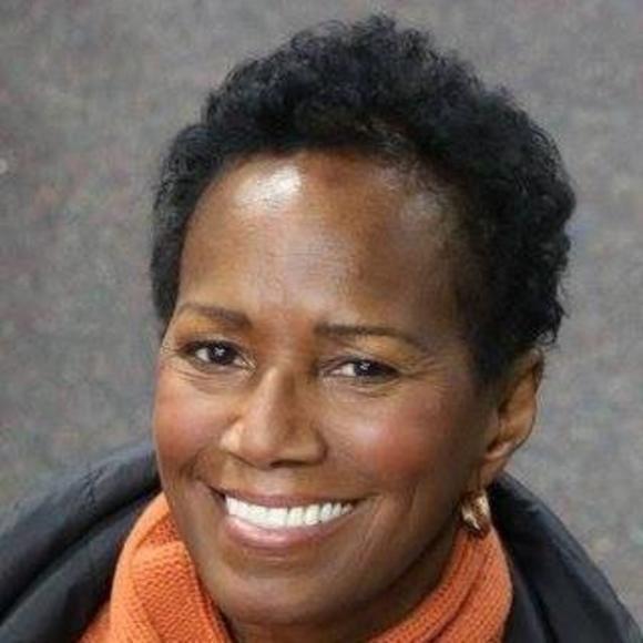 Profile Picture of Beverly Allen (@beverlya22) on Poshmark