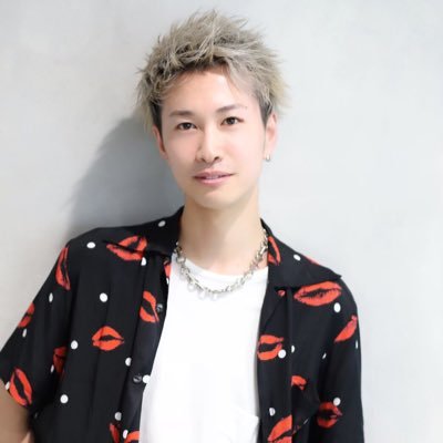 Profile Picture of LIPPS RAY GINZA伊勢直弥 (@lipps_isenaoya) on Twitter