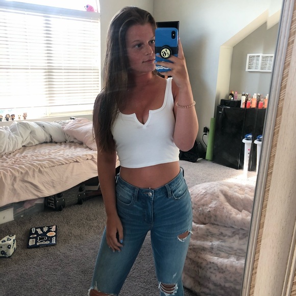 Profile Picture of Brianna Corallo (@mhaney3) on Poshmark